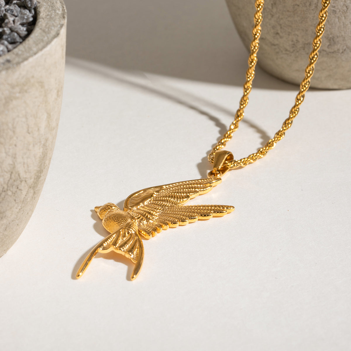 LUVRE WINGS NECKLACE